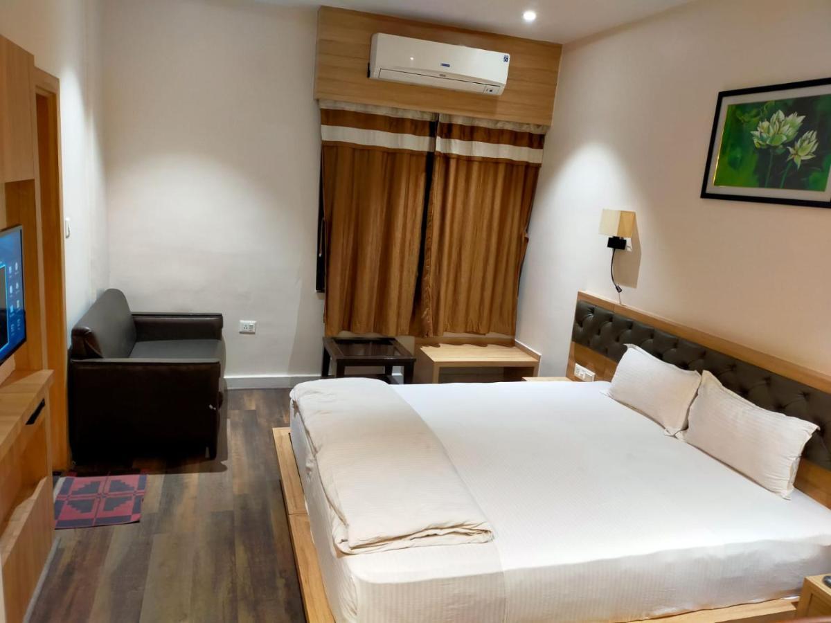 Ojas Hotel & Resort Durgapur  Exterior photo